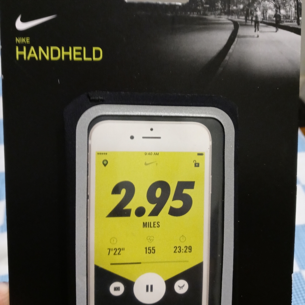 NWT Nike Phone Holder